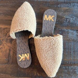 Micheal Kors Women Size 5